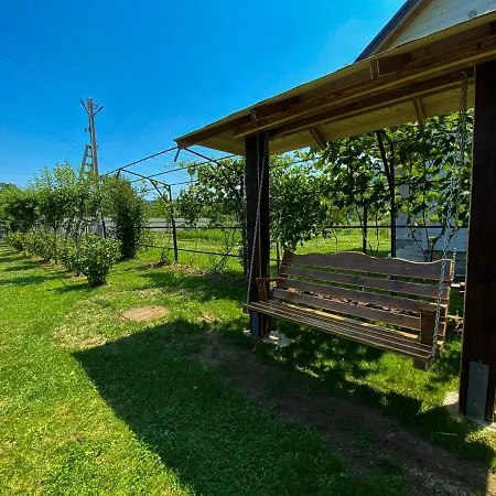 Дом отдыха Near Waterfall *